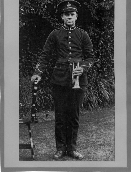 Francis Minister c1929 (aged c16)